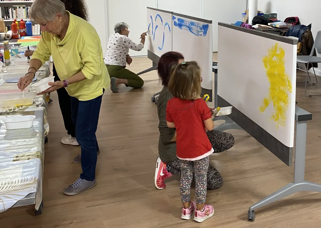 Atelier à la enfants et adultes qui peint selon Hervé Tullet - 6